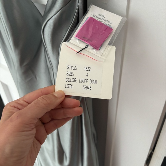 The Secret Dress by Alyce - Picture 2 of 6